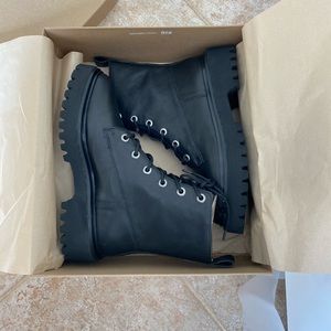 Madewell The Rayna Lace-Up Boot in Leather